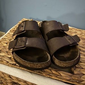 Birkenstock Arizona Sandals size 39, Women’s 8